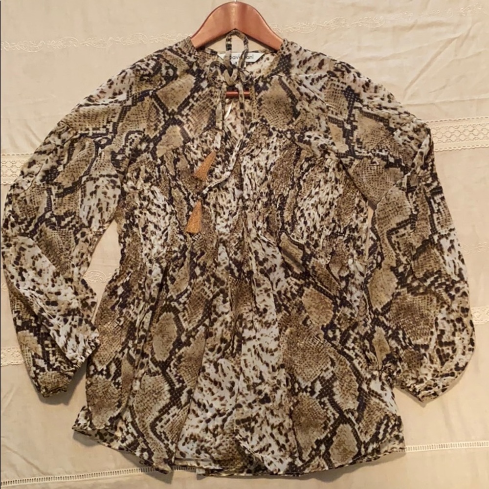 Wild Snake Python Blouse - Picture 6 of 9